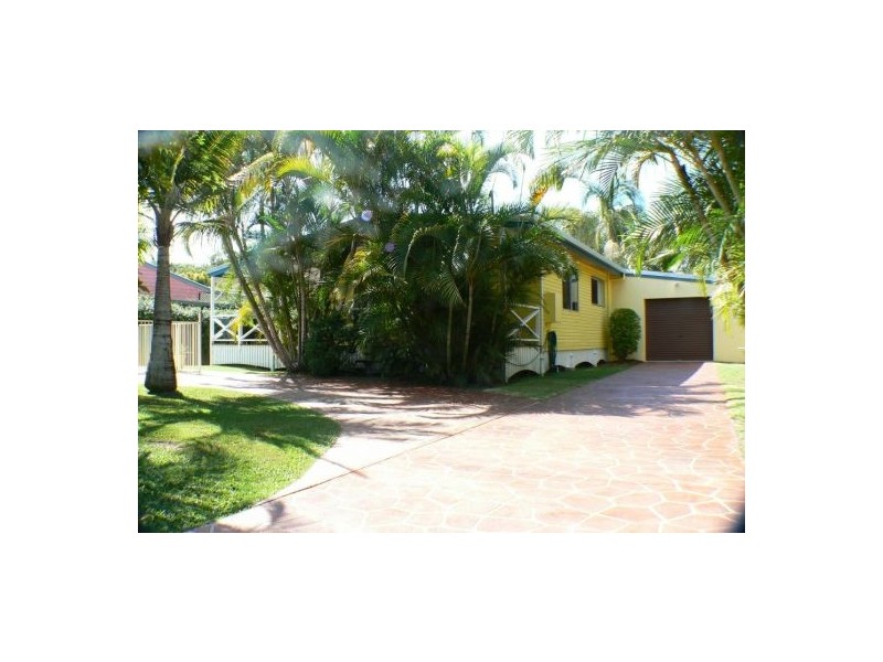 19 Sassifras St, Mudjimba QLD 4564