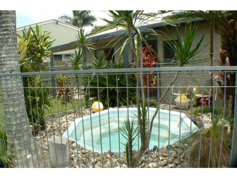 10  Kandoo Street, Pacific Paradise QLD 4564