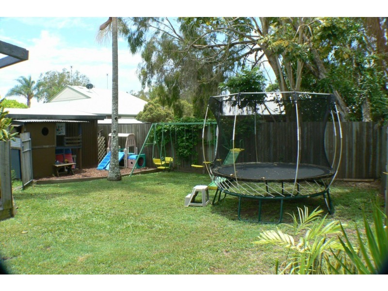 10  Kandoo Street, Pacific Paradise QLD 4564