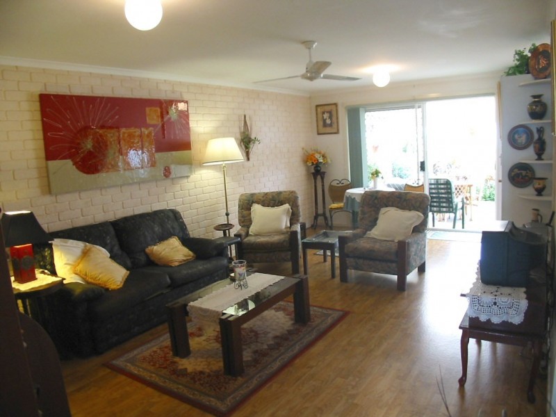 2 45 Karome Street, Pacific Paradise QLD 4564