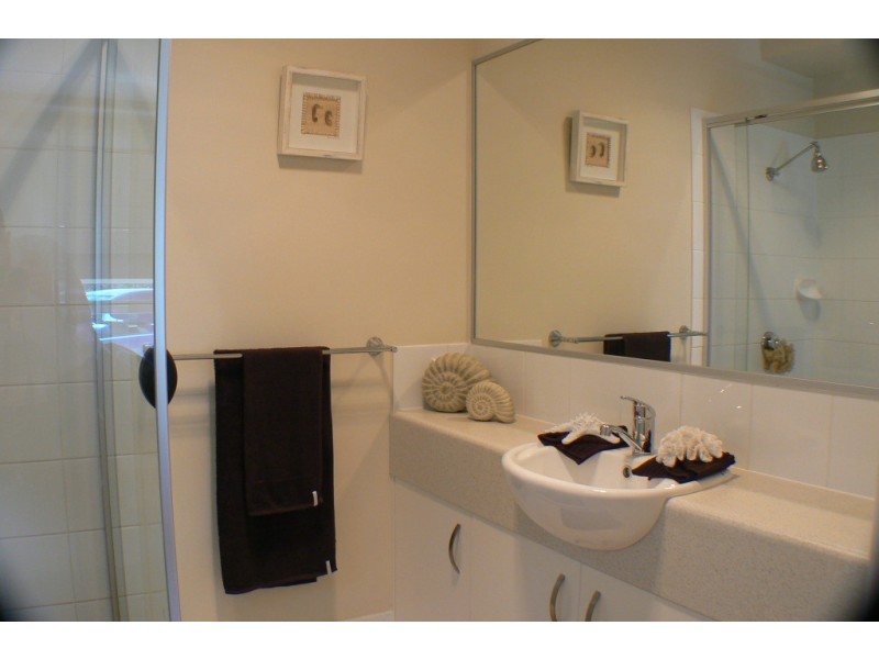 16 Fitzroy Street, Pacific Paradise QLD 4564