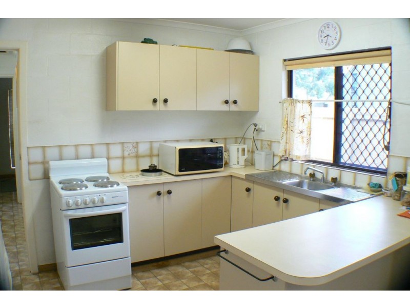 20 Gayome Street, Pacific Paradise QLD 4564