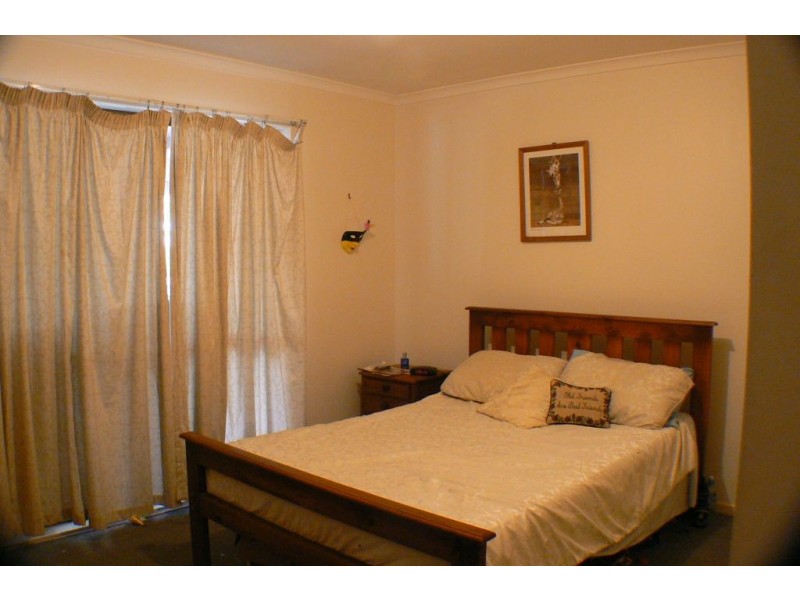 54 Boomba Street, Pacific Paradise QLD 4564