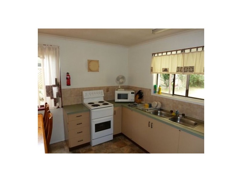 747 David Low Wy, Mudjimba QLD 4564