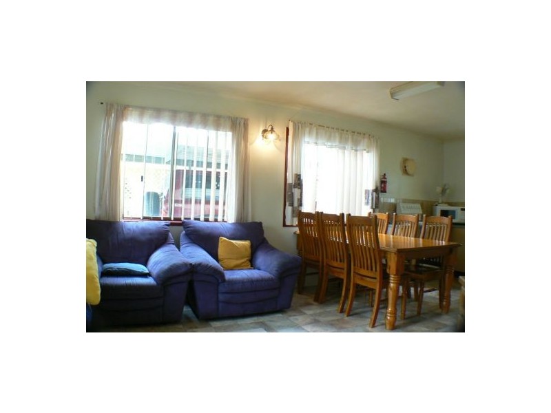 747 David Low Wy, Mudjimba QLD 4564