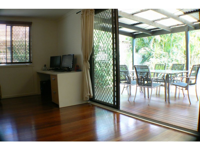 12 Conebush St, Mudjimba QLD 4564