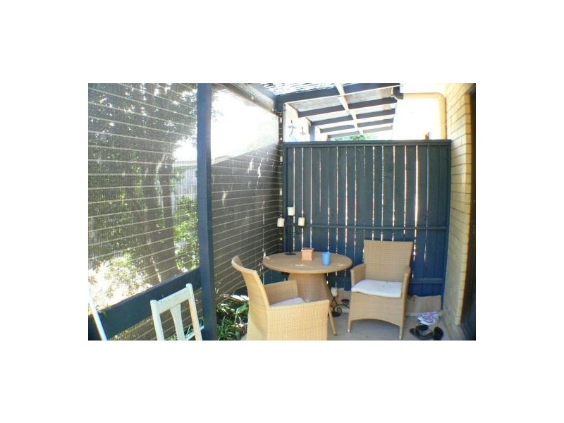 2/22 Kumbar Street, Pacific Paradise QLD 4564