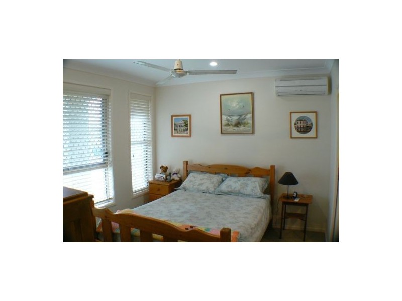 8 Fitzroy Ct, Pacific Paradise QLD 4564