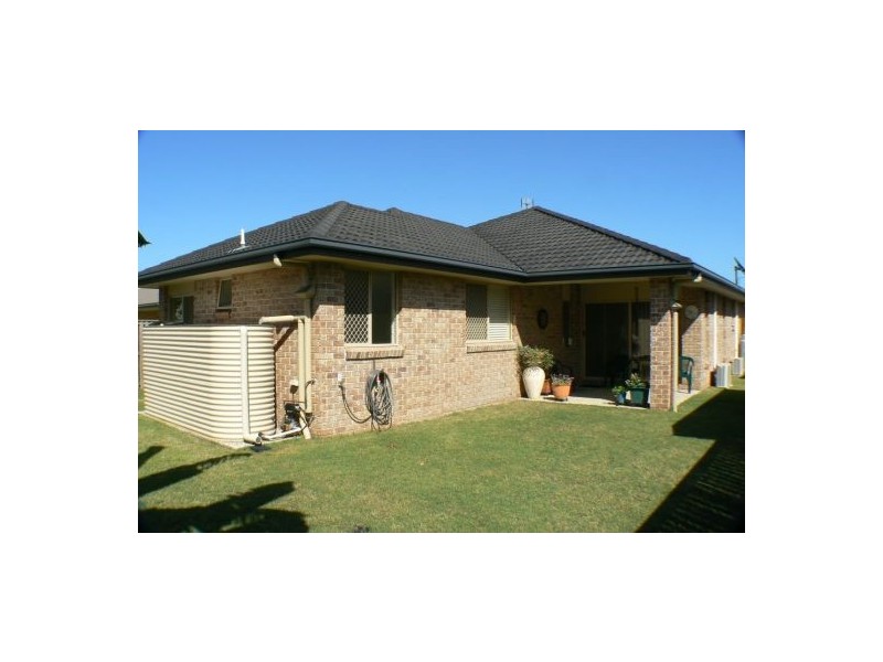 8 Fitzroy Ct, Pacific Paradise QLD 4564