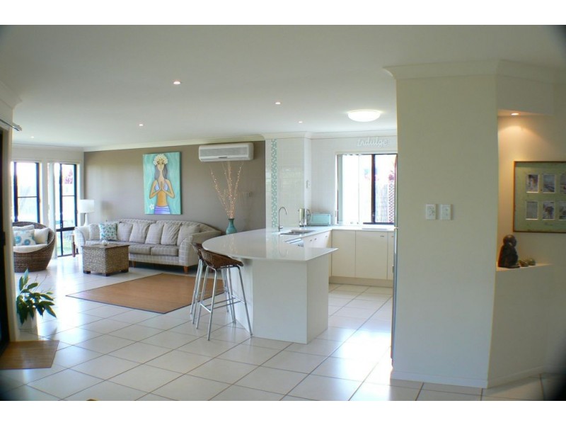 28  Veerings Ct, Twin Waters QLD 4564