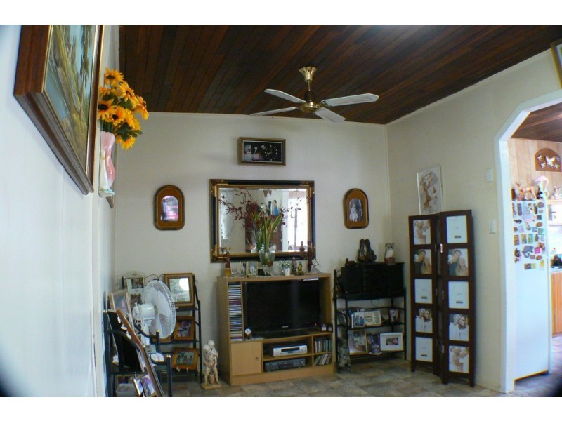 14 Finland Road, Bli Bli QLD 4560