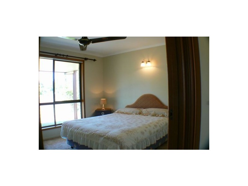 12 Lows Dr, Pacific Paradise QLD 4564