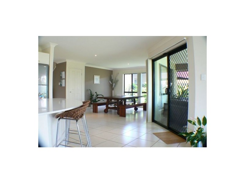 28 Veerings Cr, Twin Waters QLD 4564