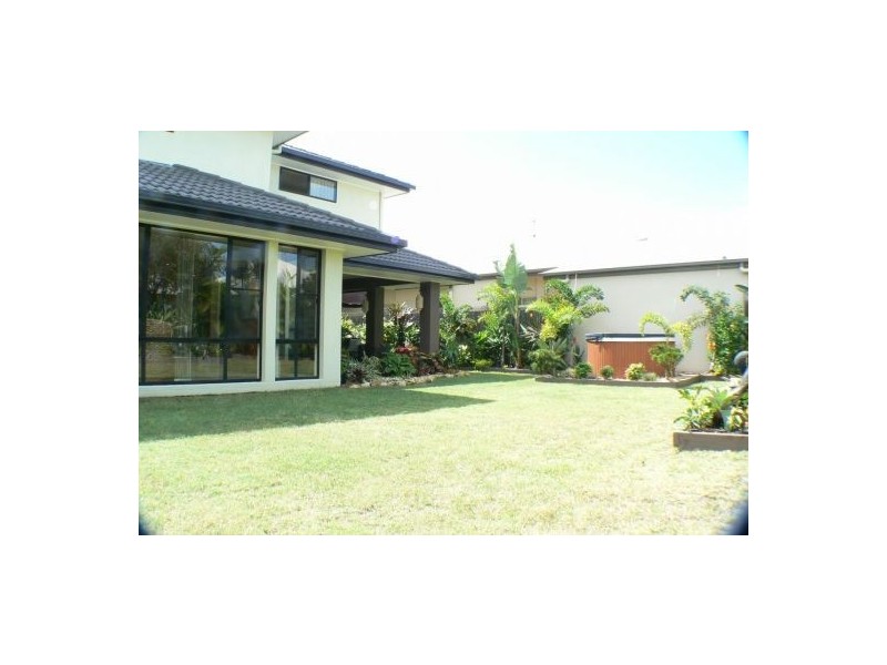 28 Veerings Cr, Twin Waters QLD 4564