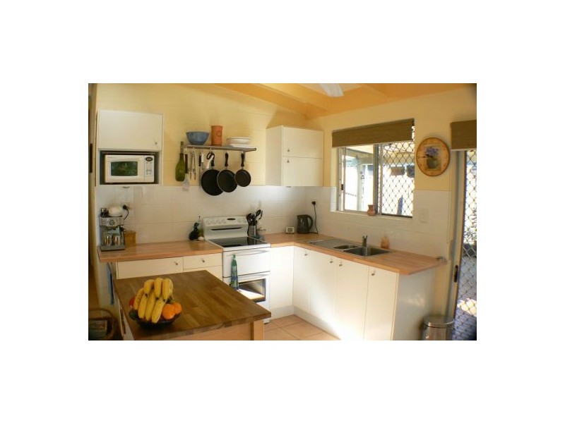 15 Richardson St, Pacific Paradise QLD 4564