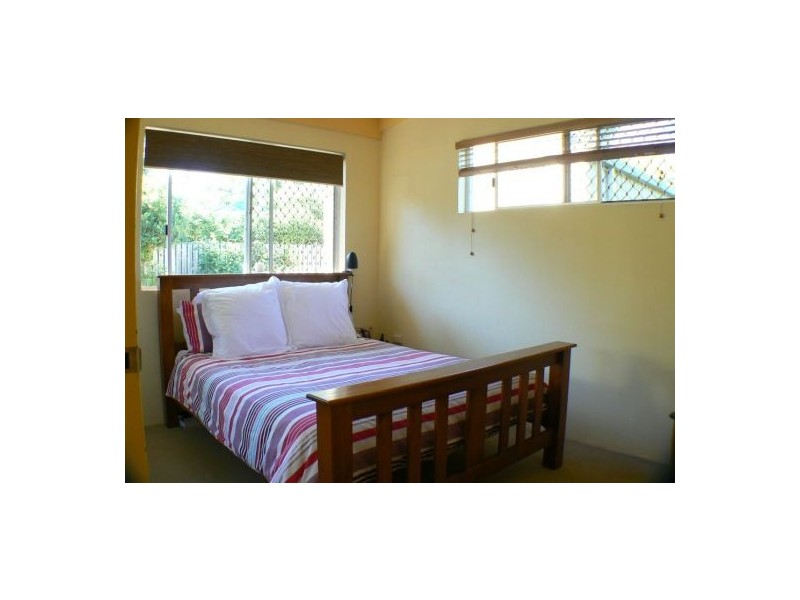 15 Richardson St, Pacific Paradise QLD 4564