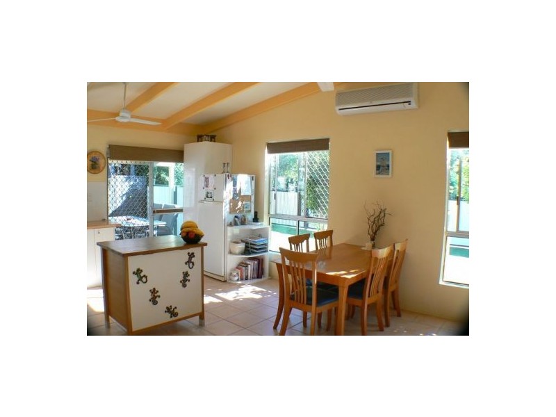 15 Richardson St, Pacific Paradise QLD 4564