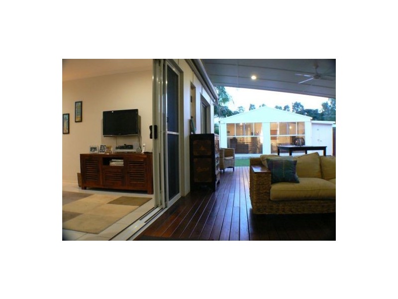 6 Richardson Street, Pacific Paradise QLD 4564