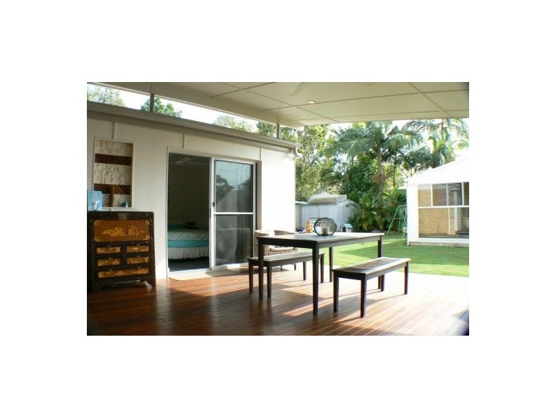 6 Richardson Street, Pacific Paradise QLD 4564