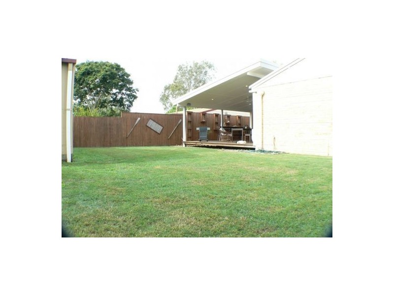 6 Richardson Street, Pacific Paradise QLD 4564