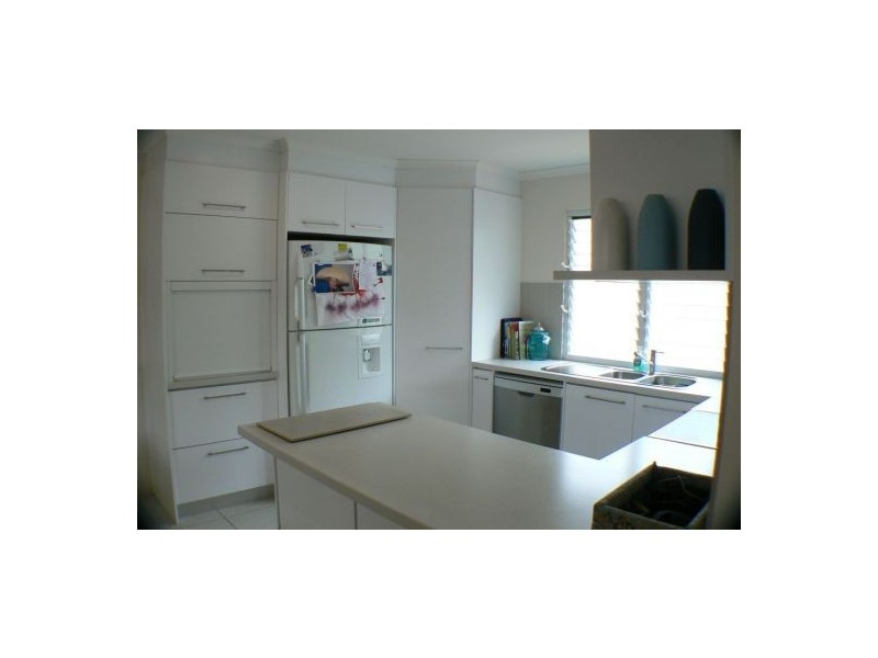 6 Richardson Street, Pacific Paradise QLD 4564