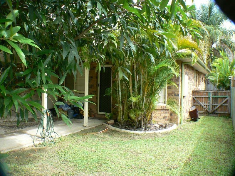 2/35  Richardson Street, Pacific Paradise QLD 4564