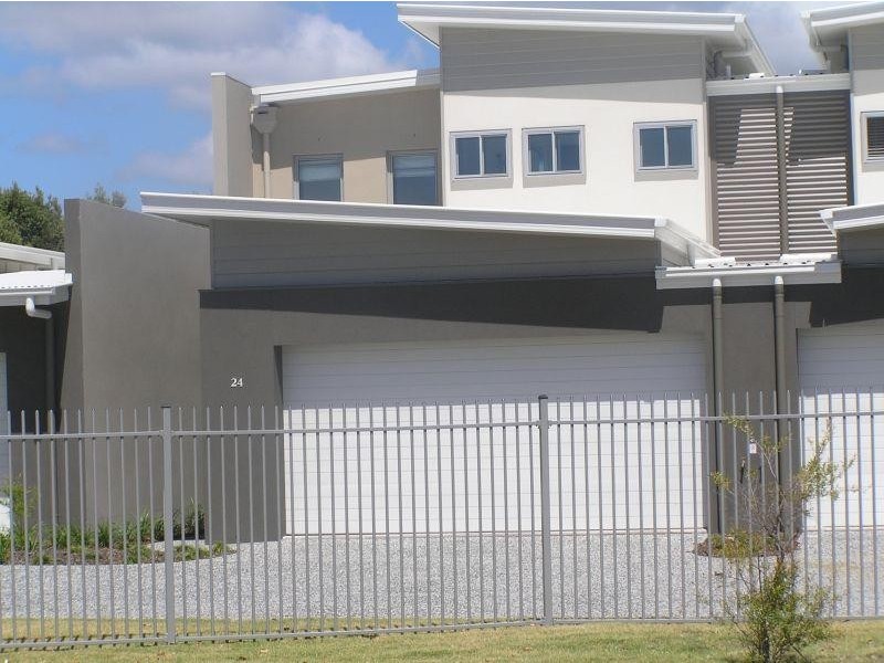 24/26 Catalina Drive, Mudjimba QLD 4564