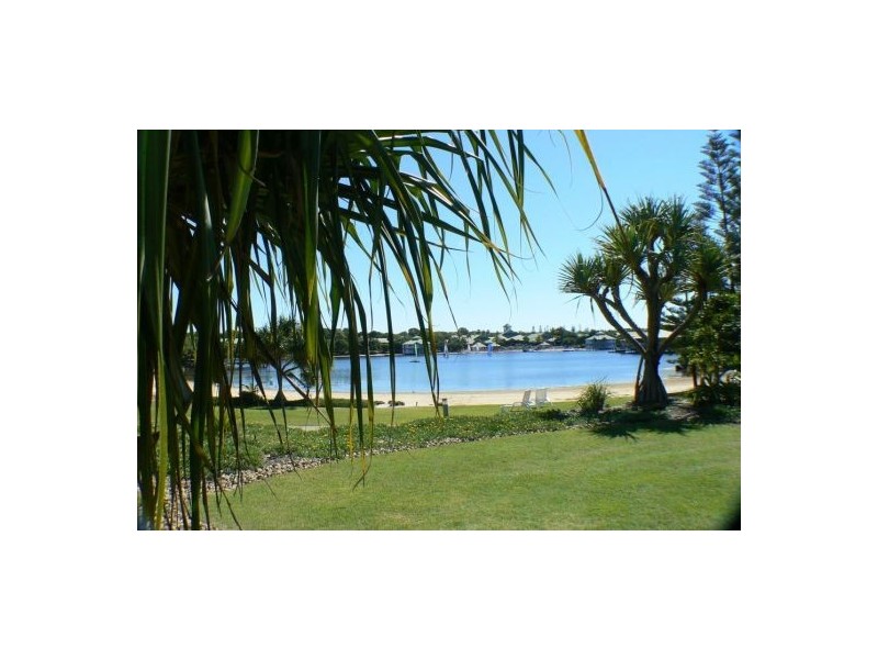 32/80 North  Shore Road, Twin Waters QLD 4564