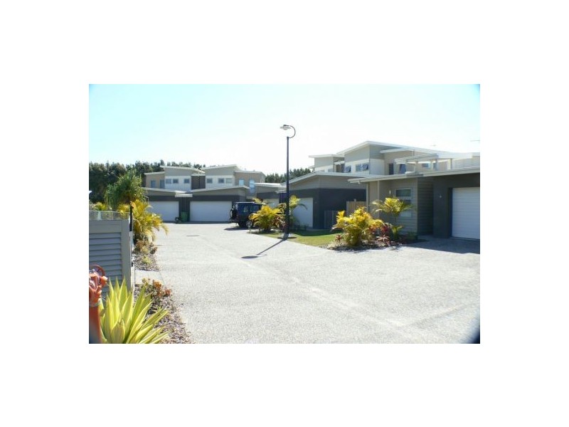 7/15 Catalina Shores, Mudjimba QLD 4564
