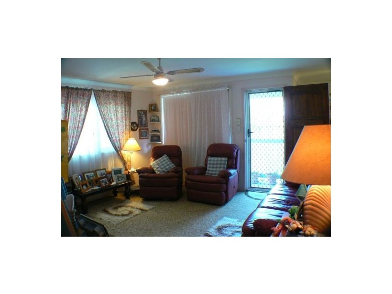 15 Lows Drive, Pacific Paradise QLD 4564