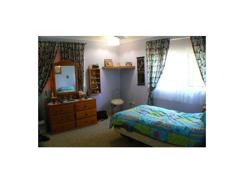 15 Lows Drive, Pacific Paradise QLD 4564