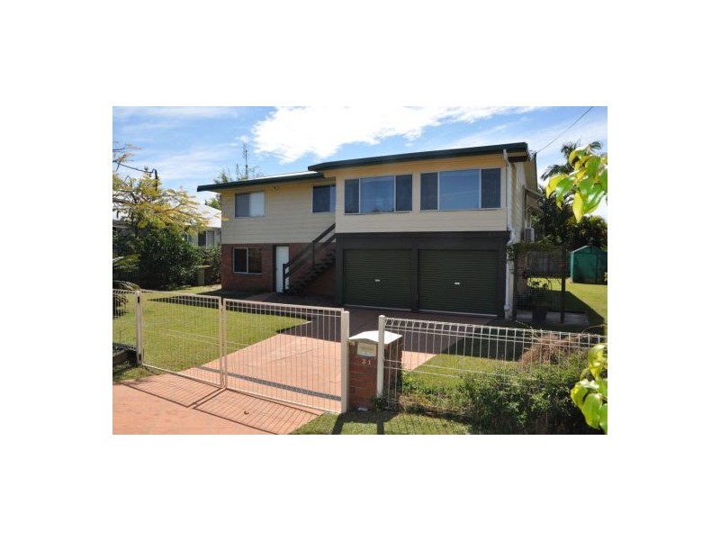31 Yango Street, Pacific Paradise QLD 4564