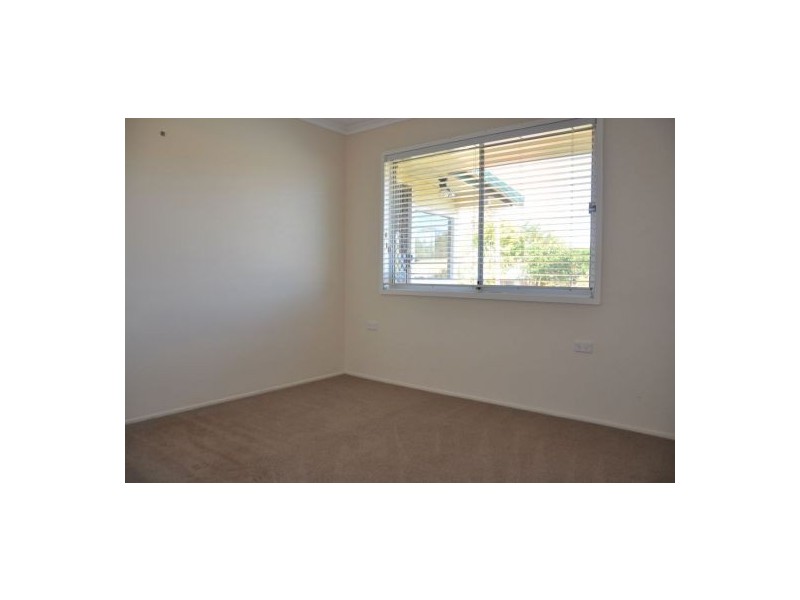 31 Yango Street, Pacific Paradise QLD 4564