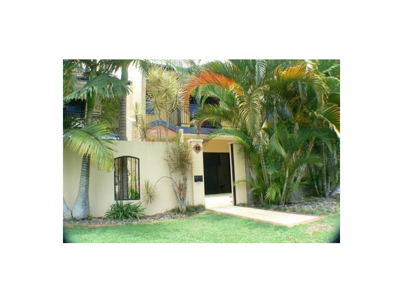 32 Karome Street, Pacific Paradise QLD 4564
