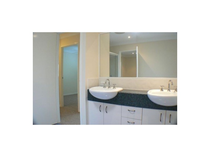 32 Karome Street, Pacific Paradise QLD 4564