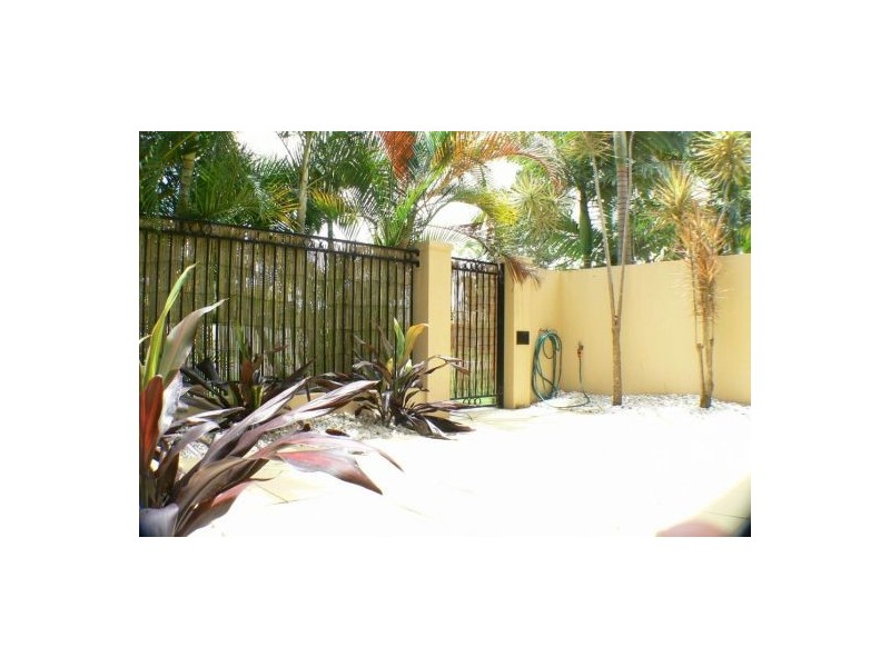 32 Karome Street, Pacific Paradise QLD 4564