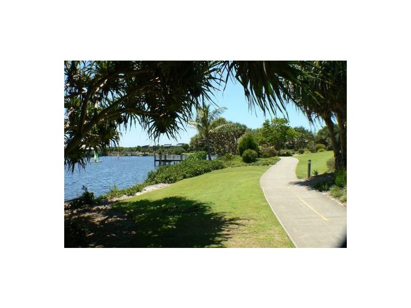 84/80 North Shore Road, Twin Waters QLD 4564