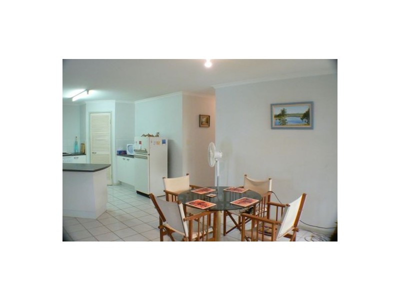2/42 Yango Street, Pacific Paradise QLD 4564