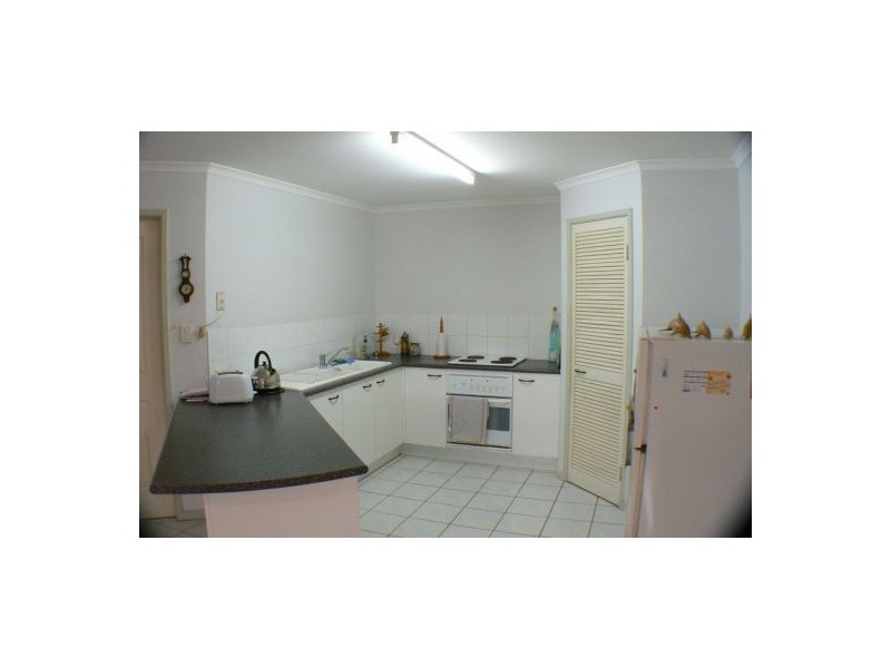 2/42 Yango Street, Pacific Paradise QLD 4564
