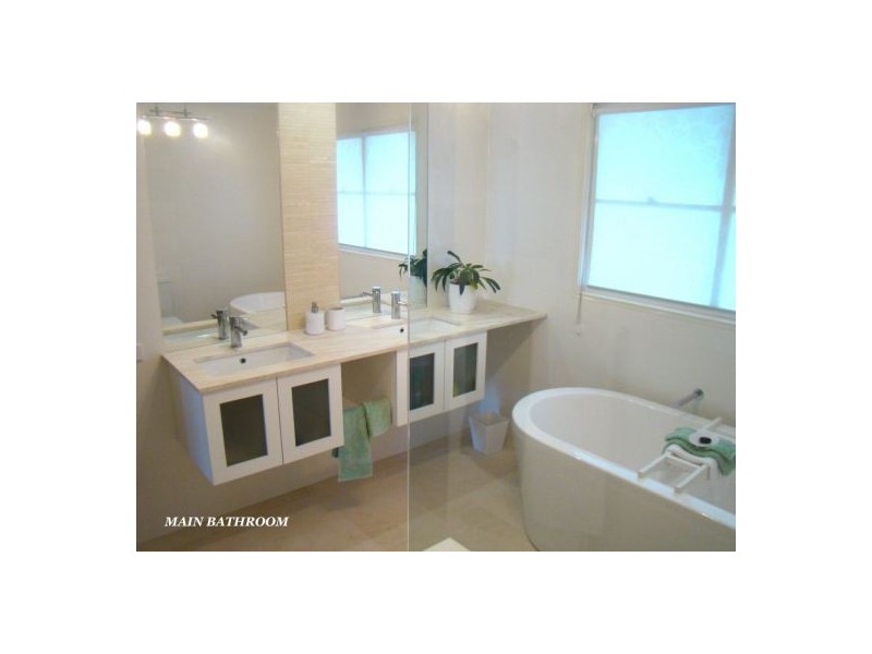 30 Beachway Parade, Marcoola QLD 4564