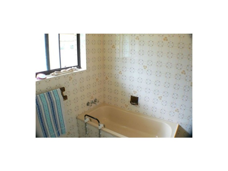 674 David Low Way, Pacific Paradise QLD 4564