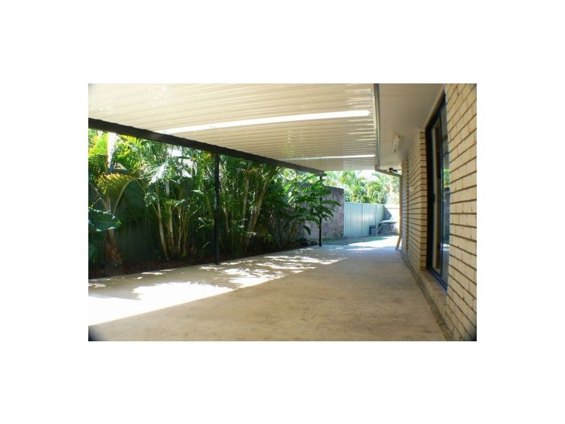 2 First Avenue, Marcoola QLD 4564