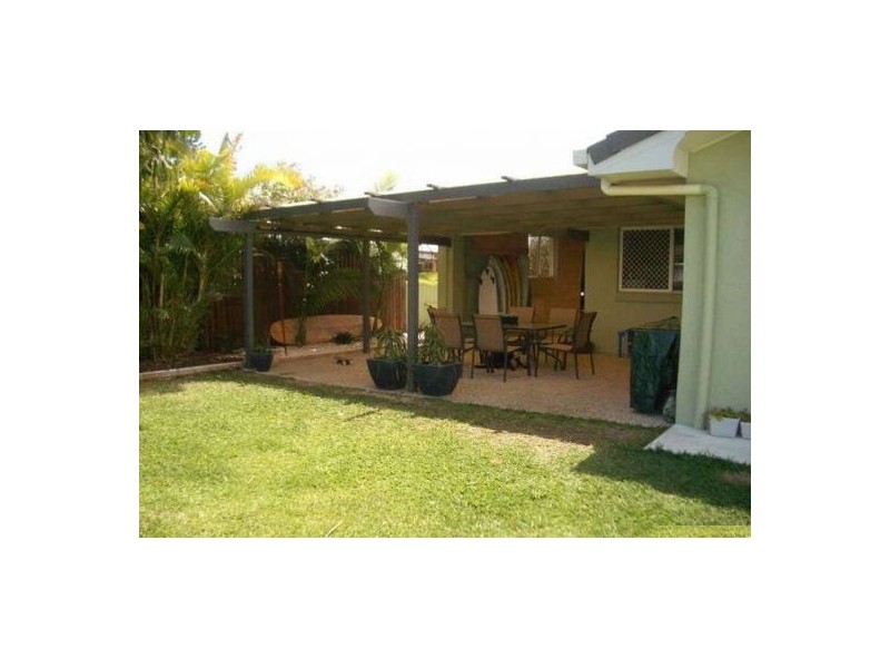 23 Lorraine Av, Marcoola QLD 4564