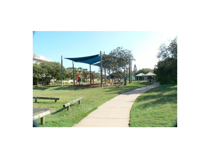 23 Lorraine Av, Marcoola QLD 4564