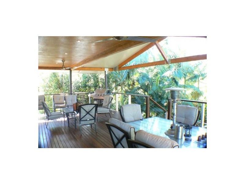 6 Atkinson Road, Bli Bli QLD 4560
