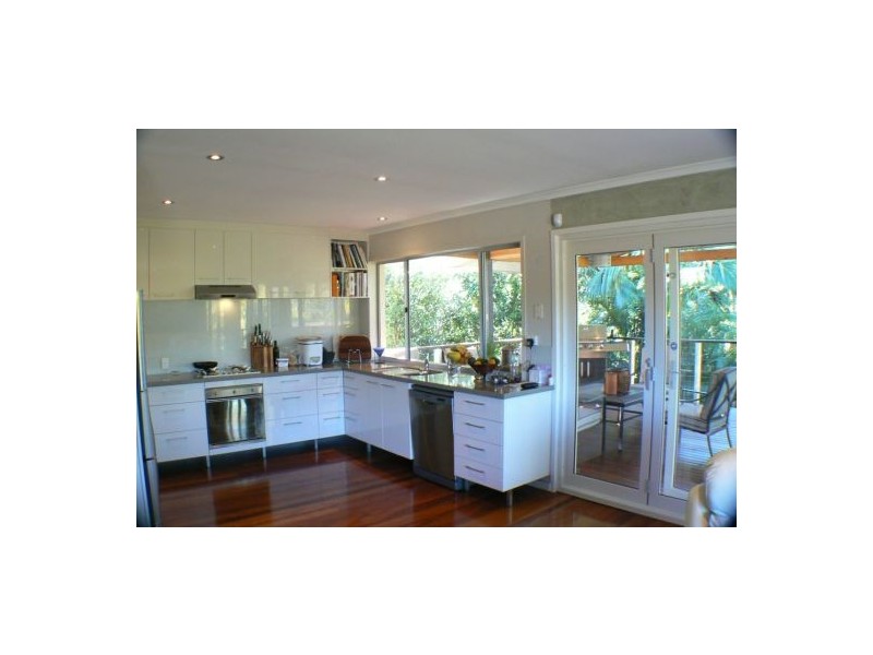 6 Atkinson Road, Bli Bli QLD 4560