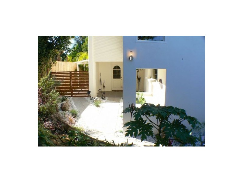 6 Atkinson Road, Bli Bli QLD 4560