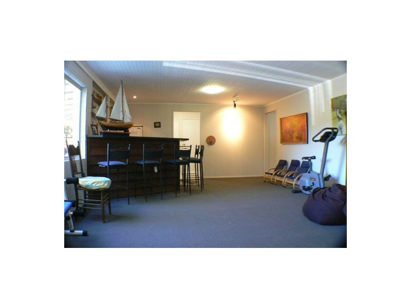 6 Atkinson Road, Bli Bli QLD 4560