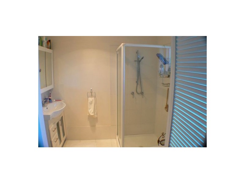 6 Atkinson Road, Bli Bli QLD 4560