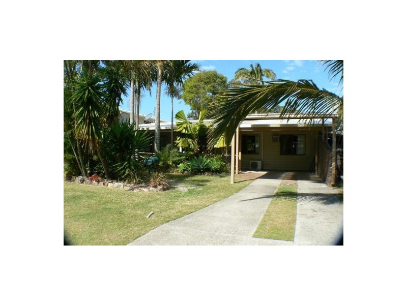 5 Pandanus Street, Mudjimba QLD 4564